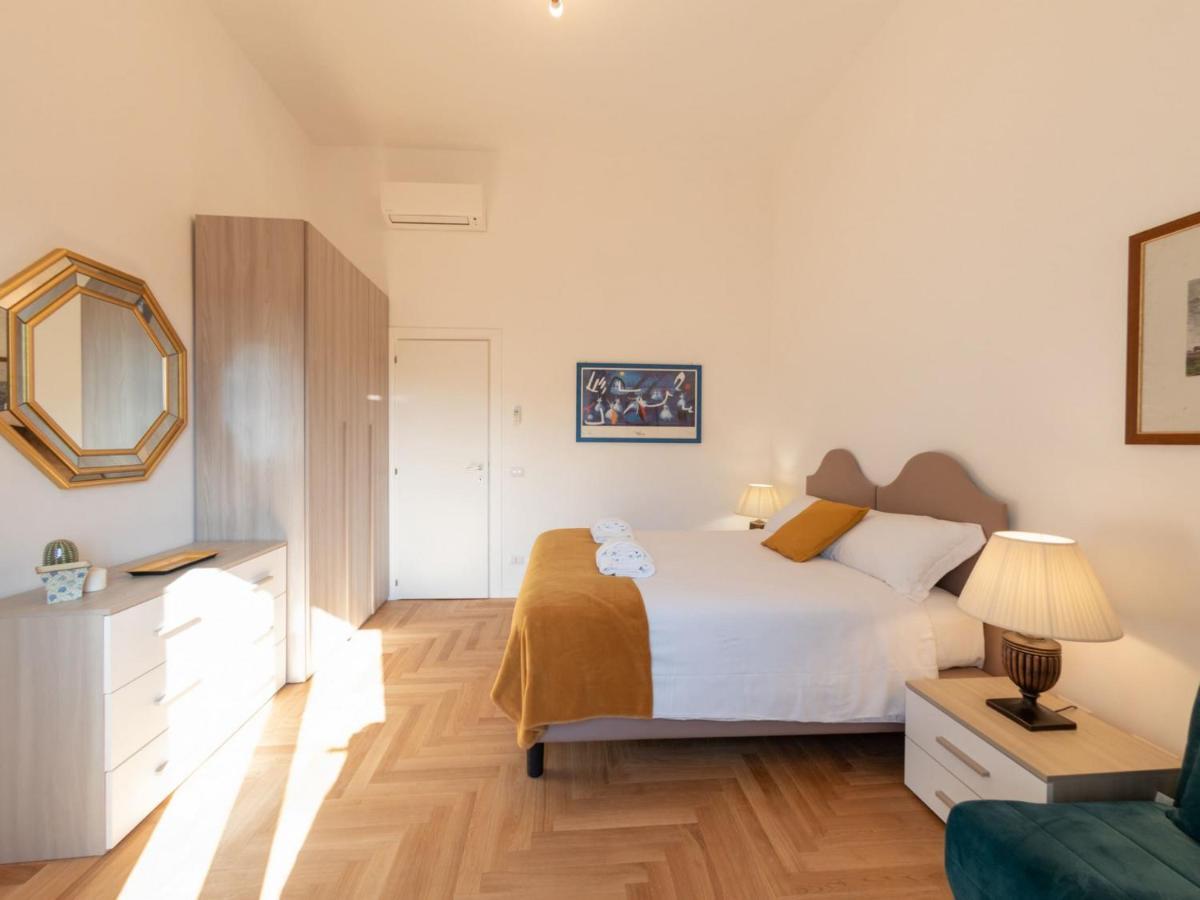 The Best Rent - Bright Apartment Near Isola Tiberina Roma Exterior foto