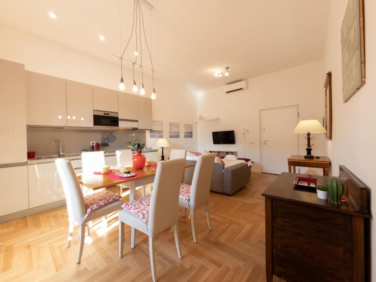 The Best Rent - Bright Apartment Near Isola Tiberina Roma Exterior foto